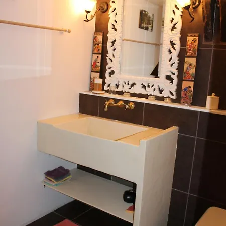 D'hotes Par Hasard Bed & Breakfast Saint-Bressou (Lot)