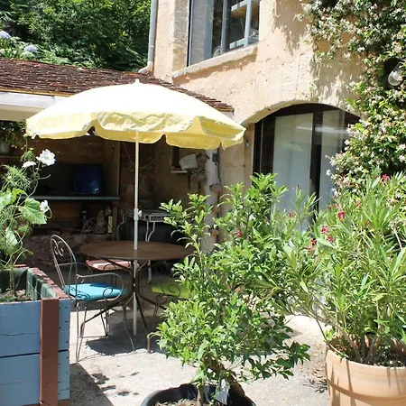 D'hotes Par Hasard Bed & Breakfast Saint-Bressou (Lot)