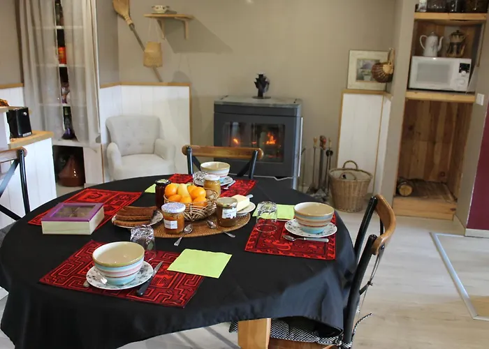 Frühstückspension D'hotes Par Hasard Saint-Bressou (Lot)