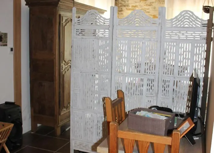 D'hotes Par Hasard Frühstückspension *